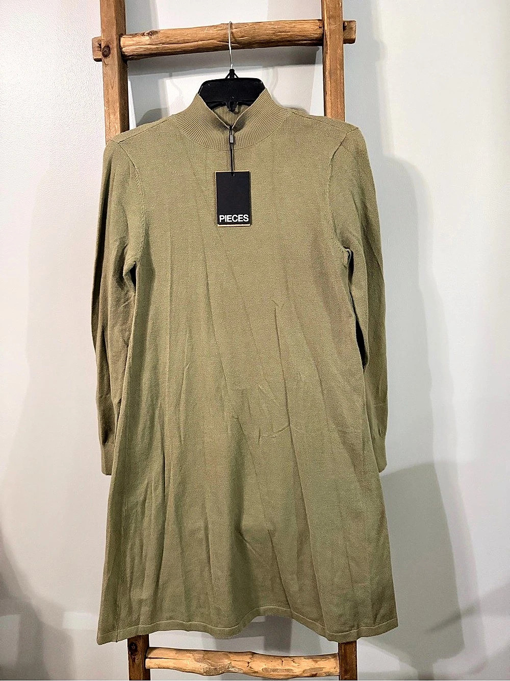 PIECES Olive Green Long Sleeve Dress Size Medium NWT